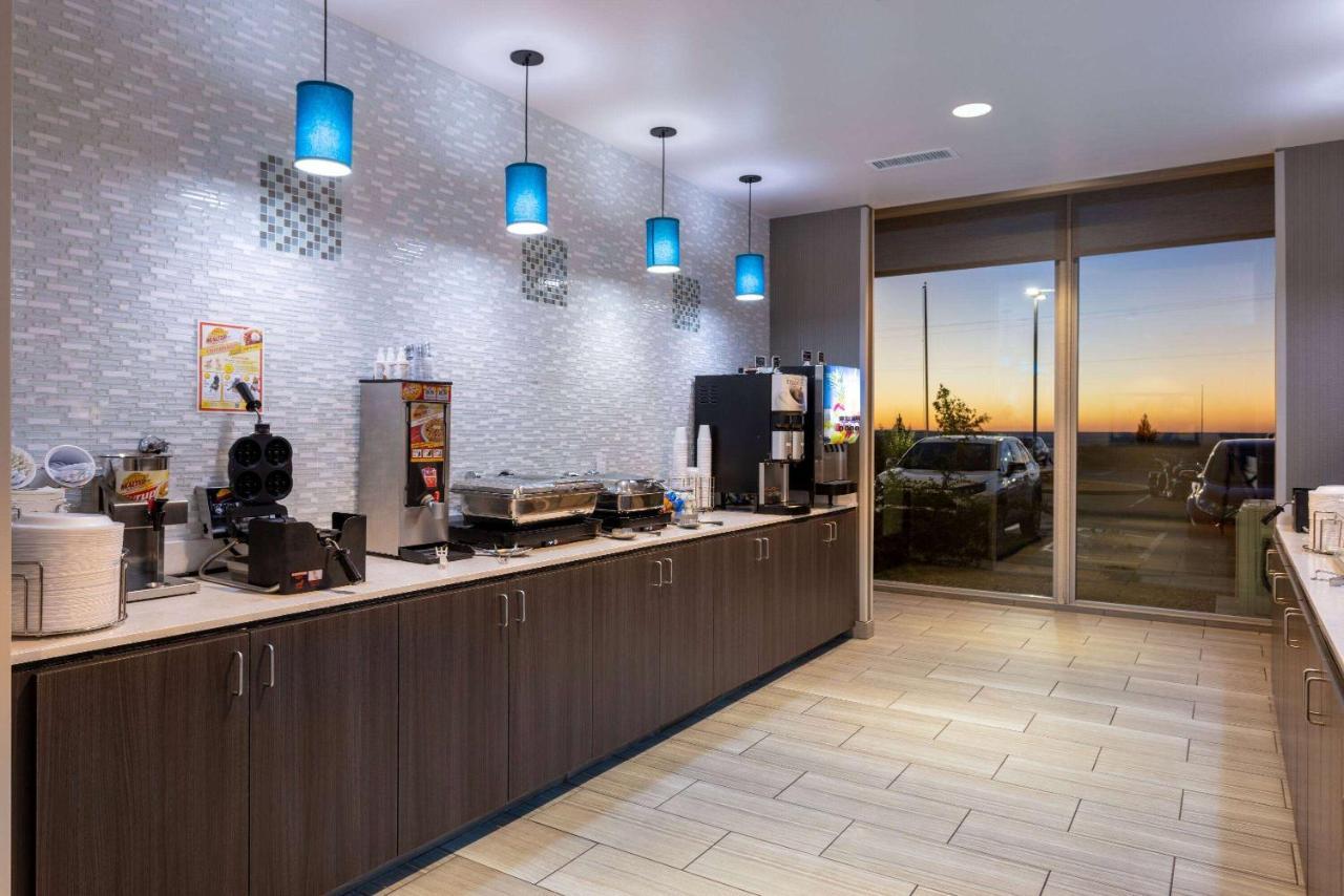 La Quinta Inn & Suites By Wyndham Holbrook Petrified Forest Dış mekan fotoğraf